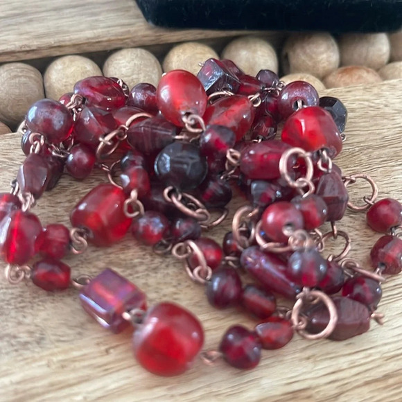 Beaded long necklace glass red boho casual - Picture 7 of 10